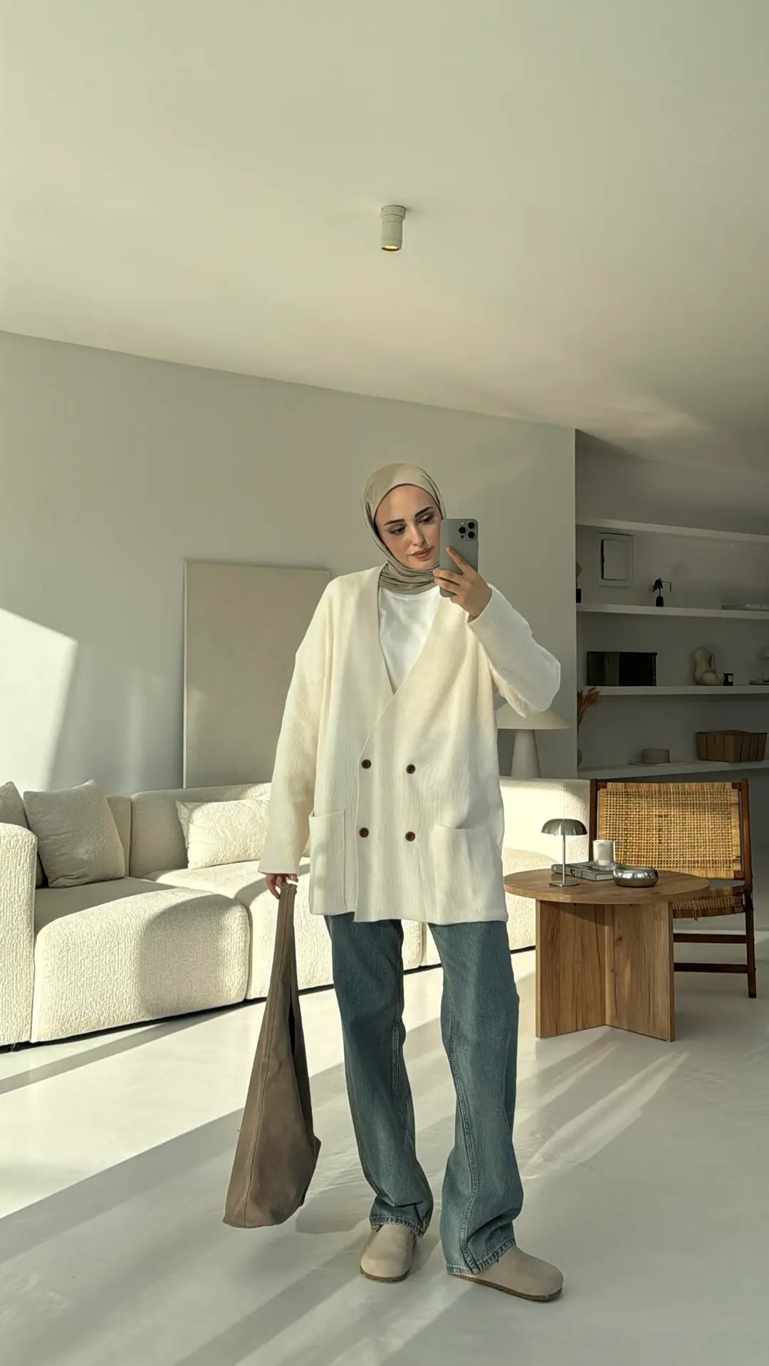 Düğmeli Cepli Triko Hırka Ekru